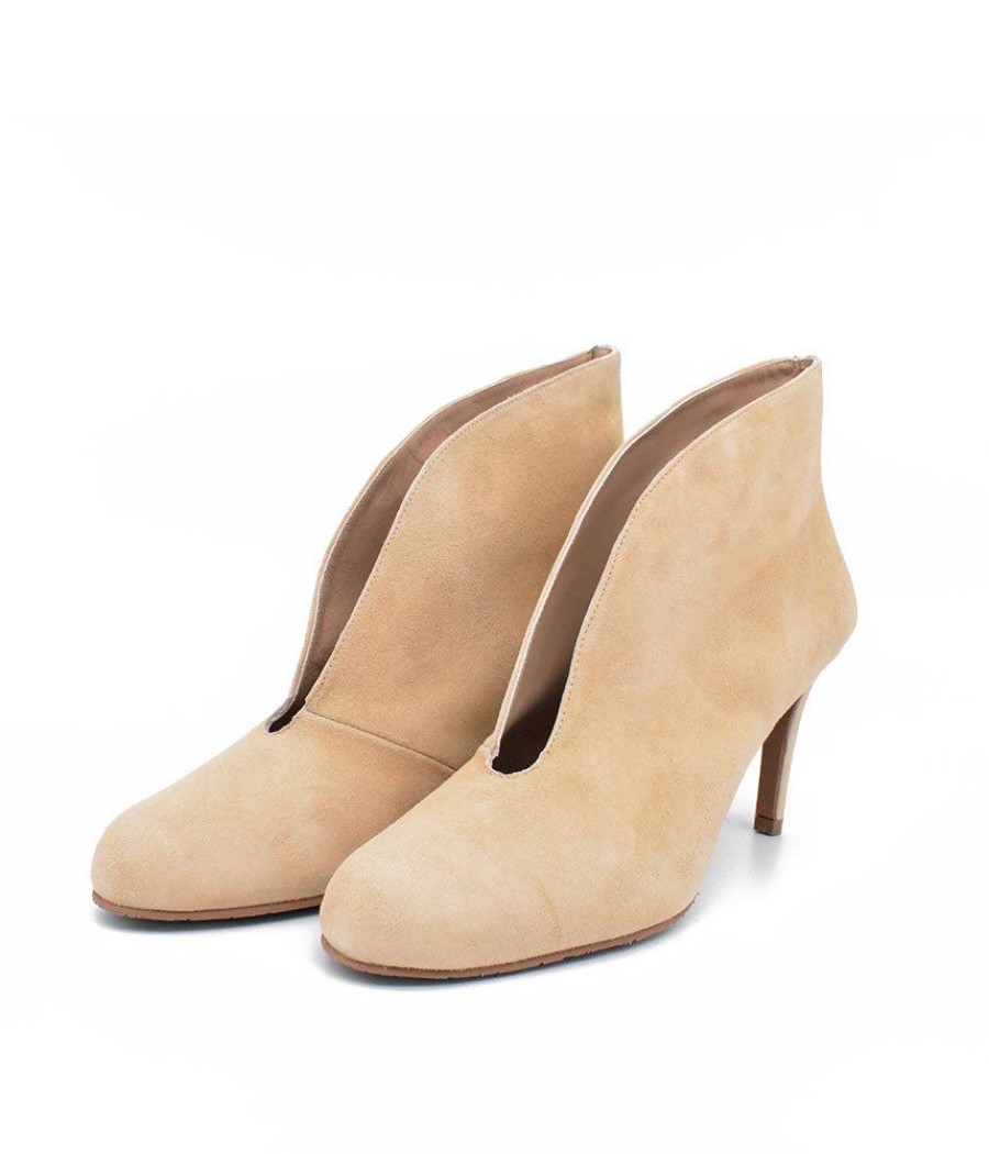 Cinderella Shoes Elegant Beige Suede V Cut Heeled Shoe Boot Best