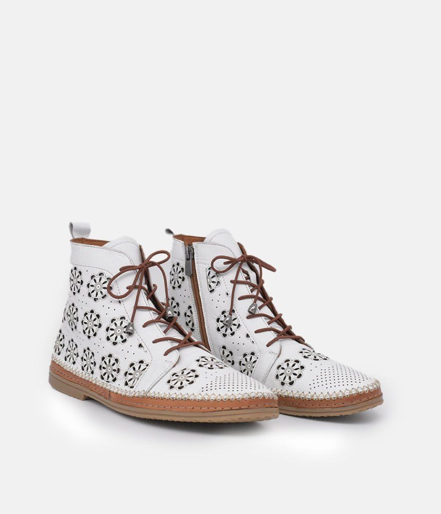 Palmiya Comfortable Off White Leather Booties Online