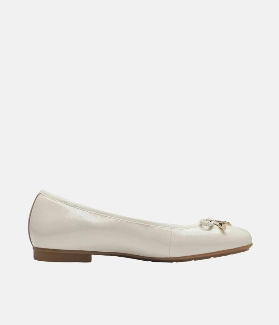 Tamaris Tamaris Stylish Cream Patent Ballet Flats Best