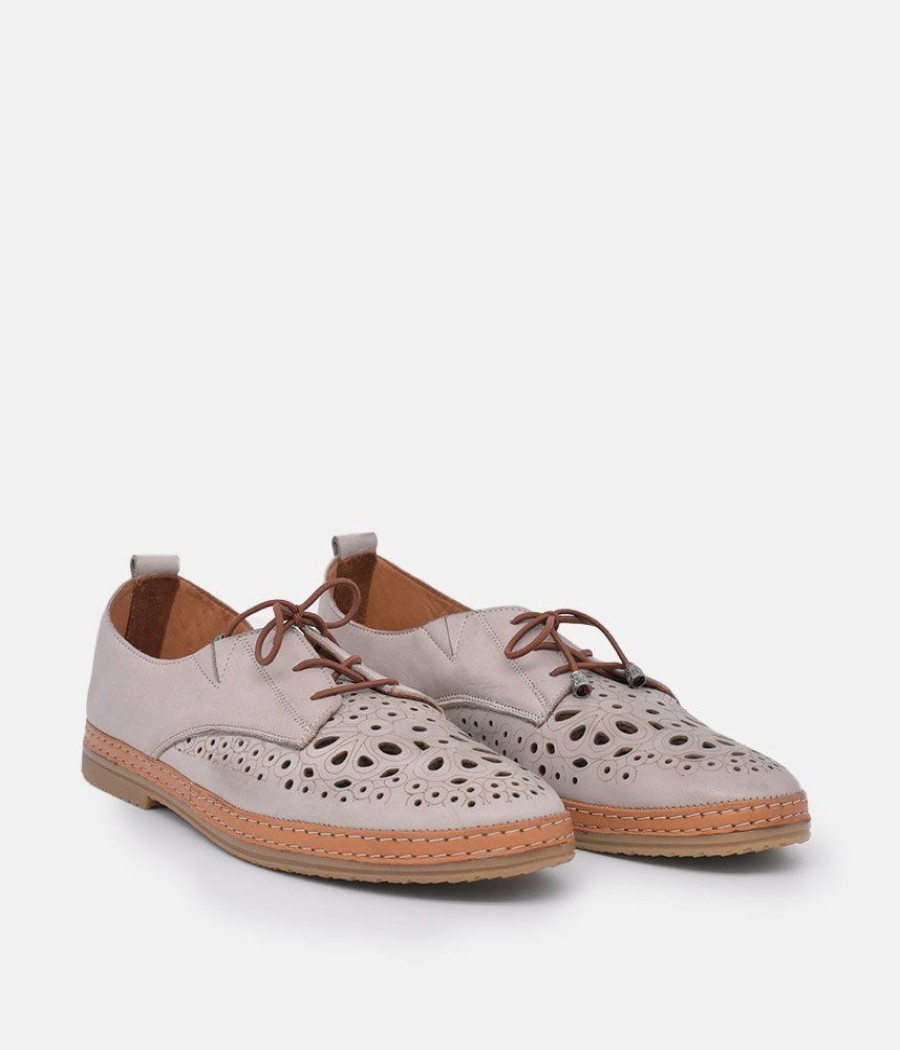 Palmiya Comfortable Beige Leather Shoes Online