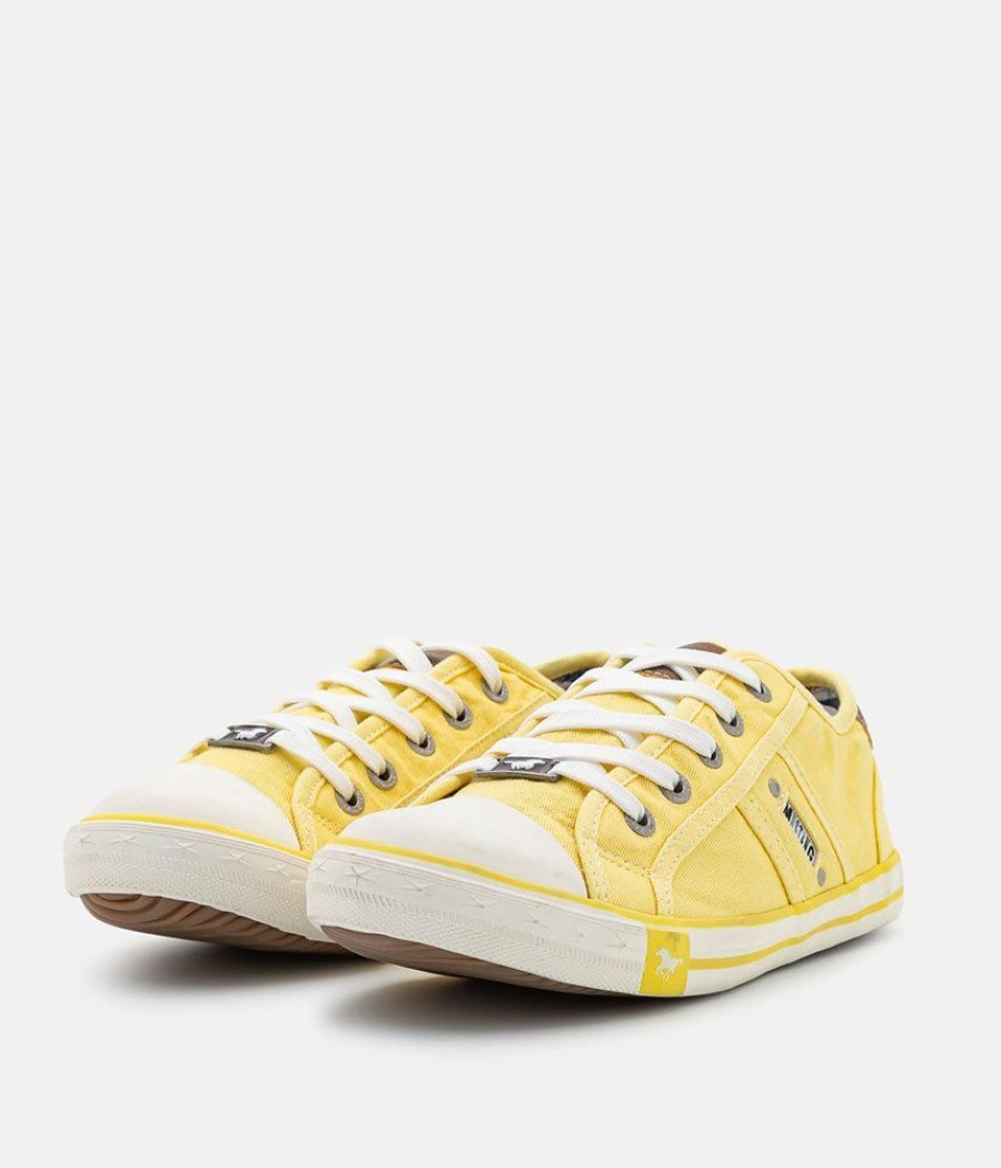 Mustang Vintage Style Pastel Yellow Lace Up Trainer Clearance